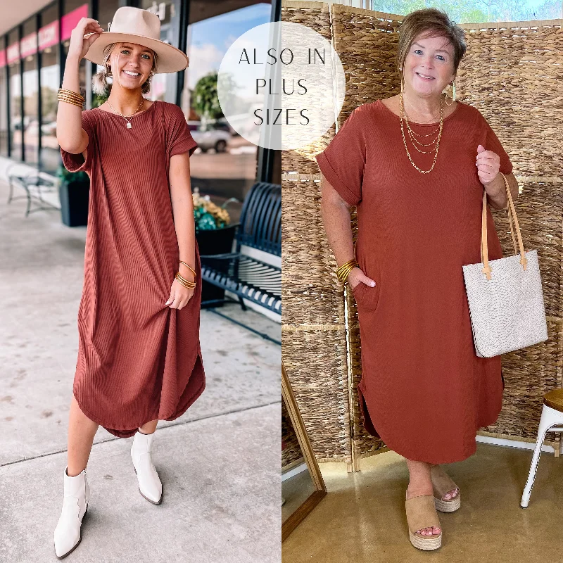 Free Spirited Fashion Chill Looks Short Sleeve Thin Ribbed Midi Dress in Cinnamon Red