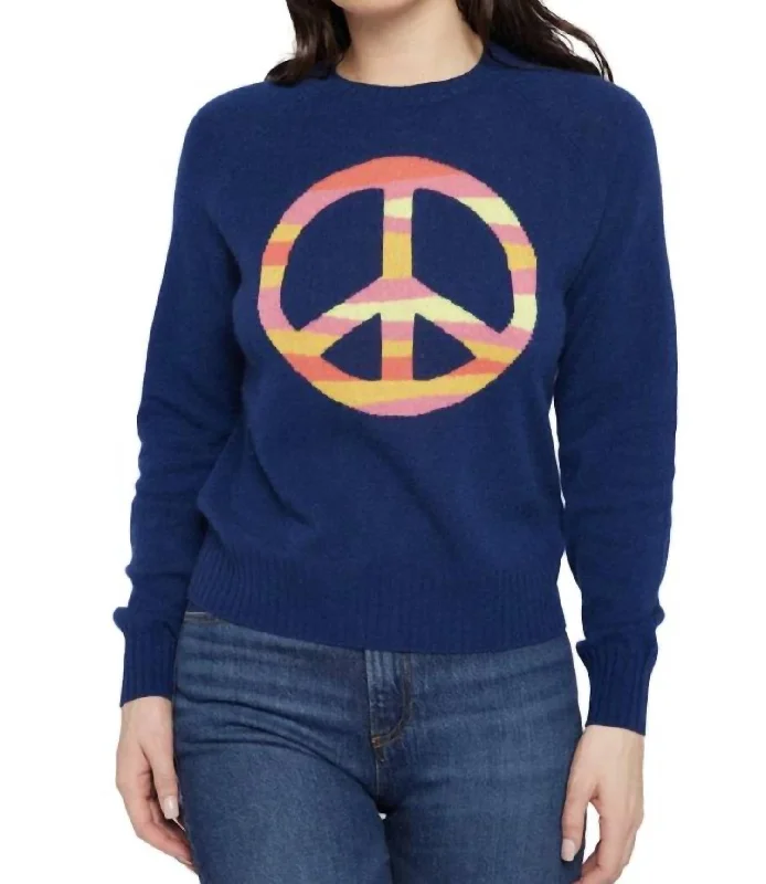 Trendy Casual Outfits Panda Intarsia Peace Sweater In Navy