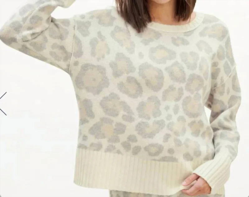 Trendy Women's Apparel for All Seasons Phoenix Sweater In Toast Leopard