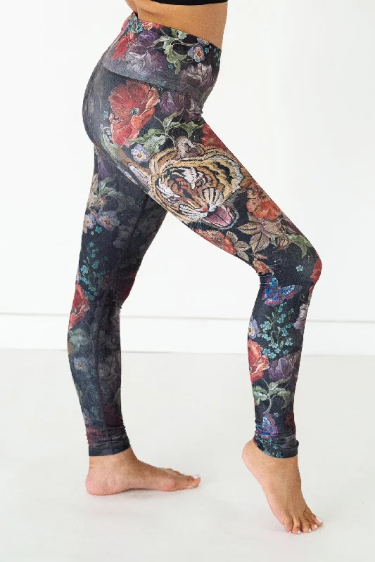 Best Boutiques Online Eye of the Tiger Legging | Cabernet