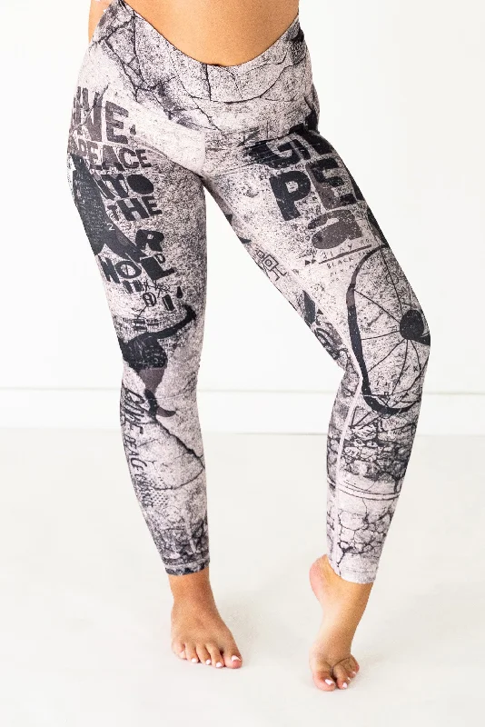 Trendy Women's Wear Collection Peace Legging | Amethyst