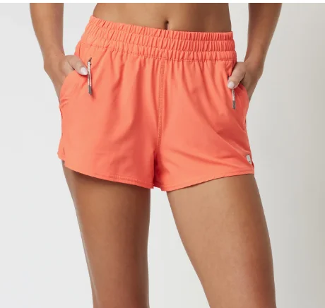 Casual Chic for Women Vuori Dash Short